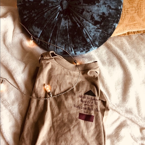 coffee shop vibes tee - Picture 3 of 3